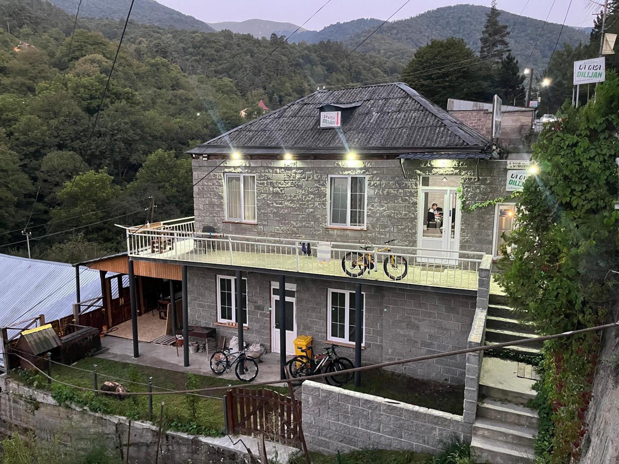 Hostel La Casa Dilijan Esterno foto